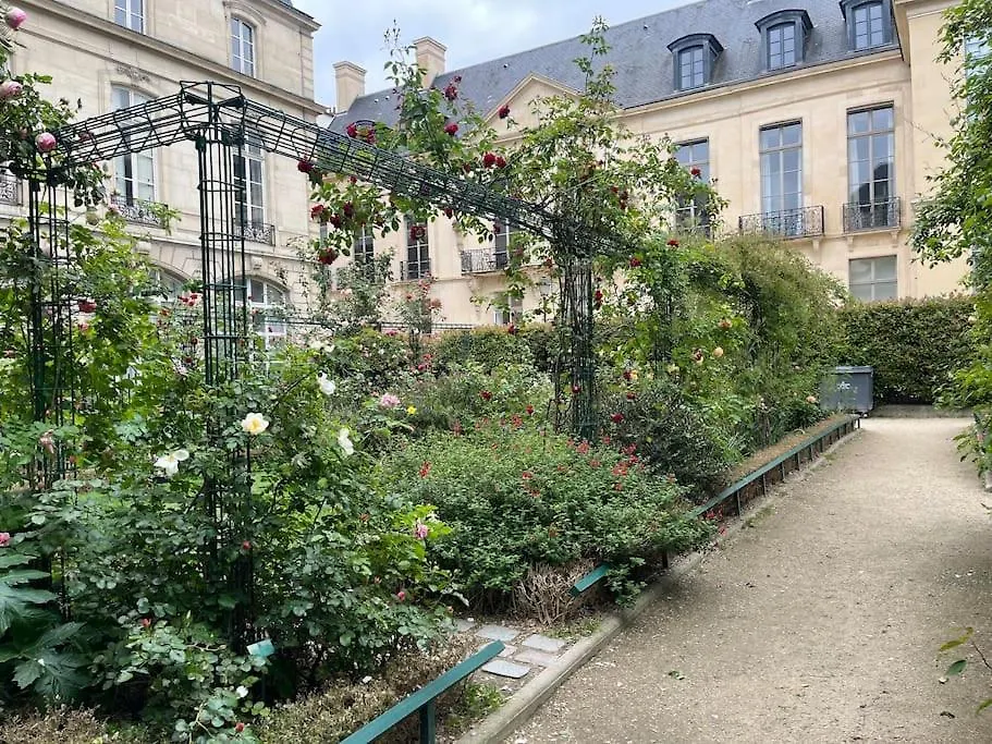 Comfort & Design 2 Bedroom Near Place Des Vosges Apartment *